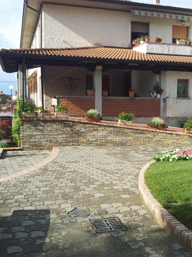 Ristorante Primula Bianca Hotel Varzi Exterior photo